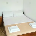 Apart Otel Ilias Place 3*