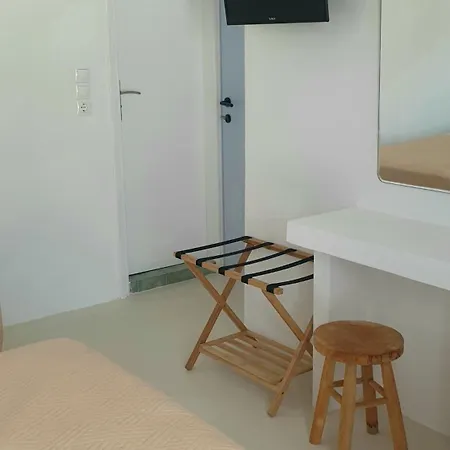 Ilias Place Aparthotel