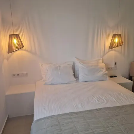 Ilias Place * Chora (Ios)